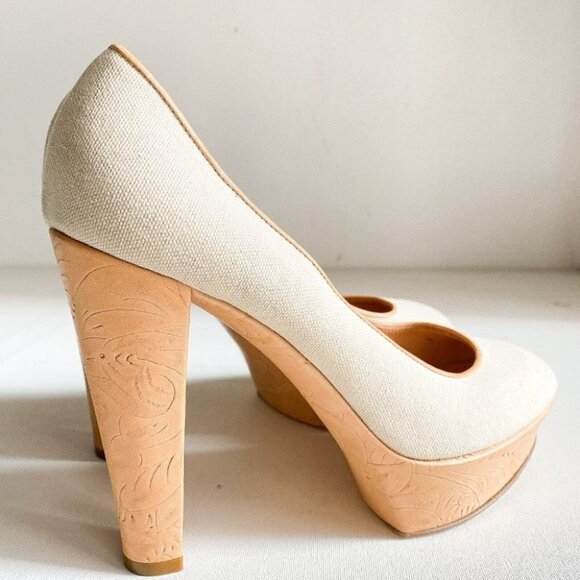 Donna Karan Collection Hand Tooled Detail Canvas Upper Beige Summer Heel… - Picture 4 of 10